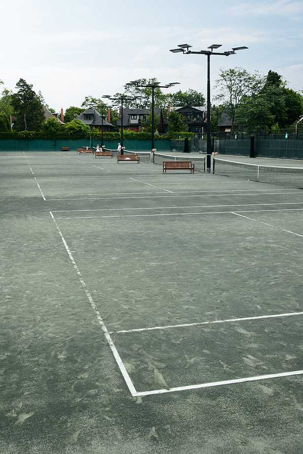 Neighbourhood photography for One Roxborough West - new preconstruction condos in Summerhill, Toronto